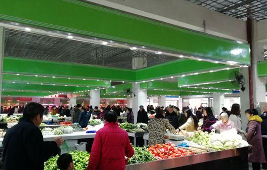 長(zhǎng)沙18個(gè)菜市場(chǎng)“美顏”逆襲 煙火氣升級(jí)，農(nóng)副產(chǎn)品銷售煥新機(jī)